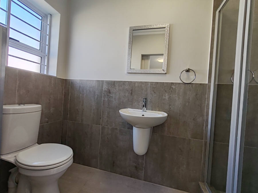 To Let 2 Bedroom Property for Rent in Sunningdale Western Cape
